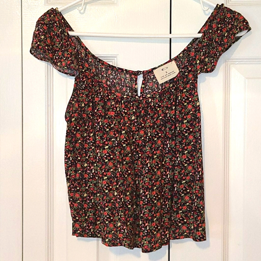Urban Outfitters Flower Crop Top